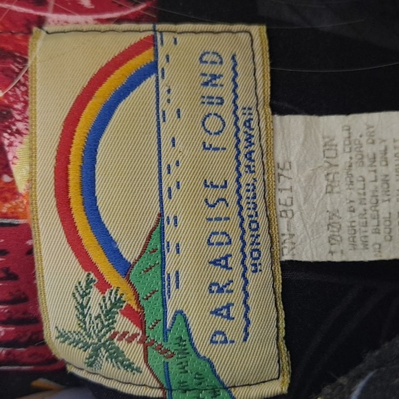 Vintage Cocktail Button-Down Short-Sleeve Dress Shirt by Paradise Found Hawaii - Picture 5 of 6